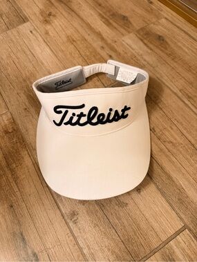 Titleist Women’s Sundrop Visor with Script Logo